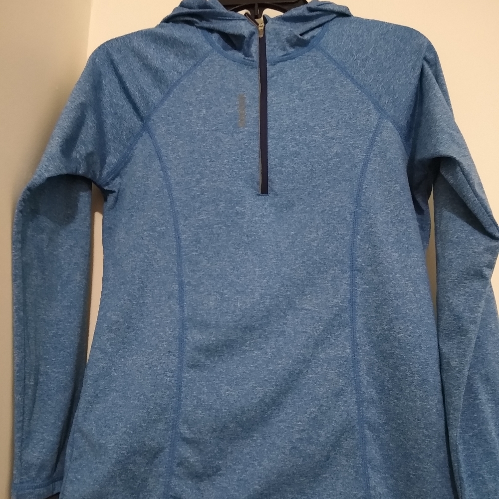 Like NEW, Excellent Condition Reebok hoodie